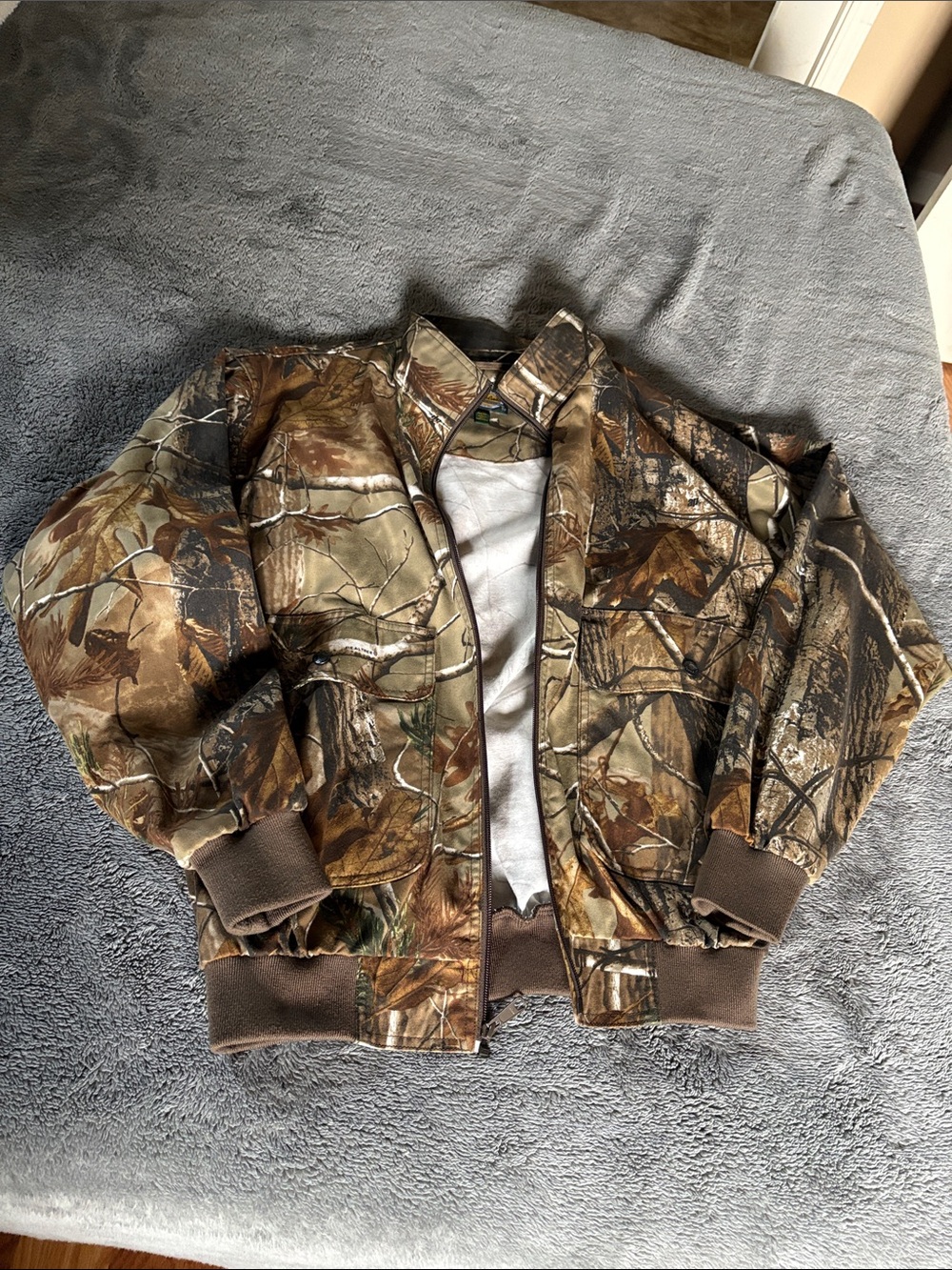 Cabela's Realtree Camo Puffer Jacket - Brown & Tan